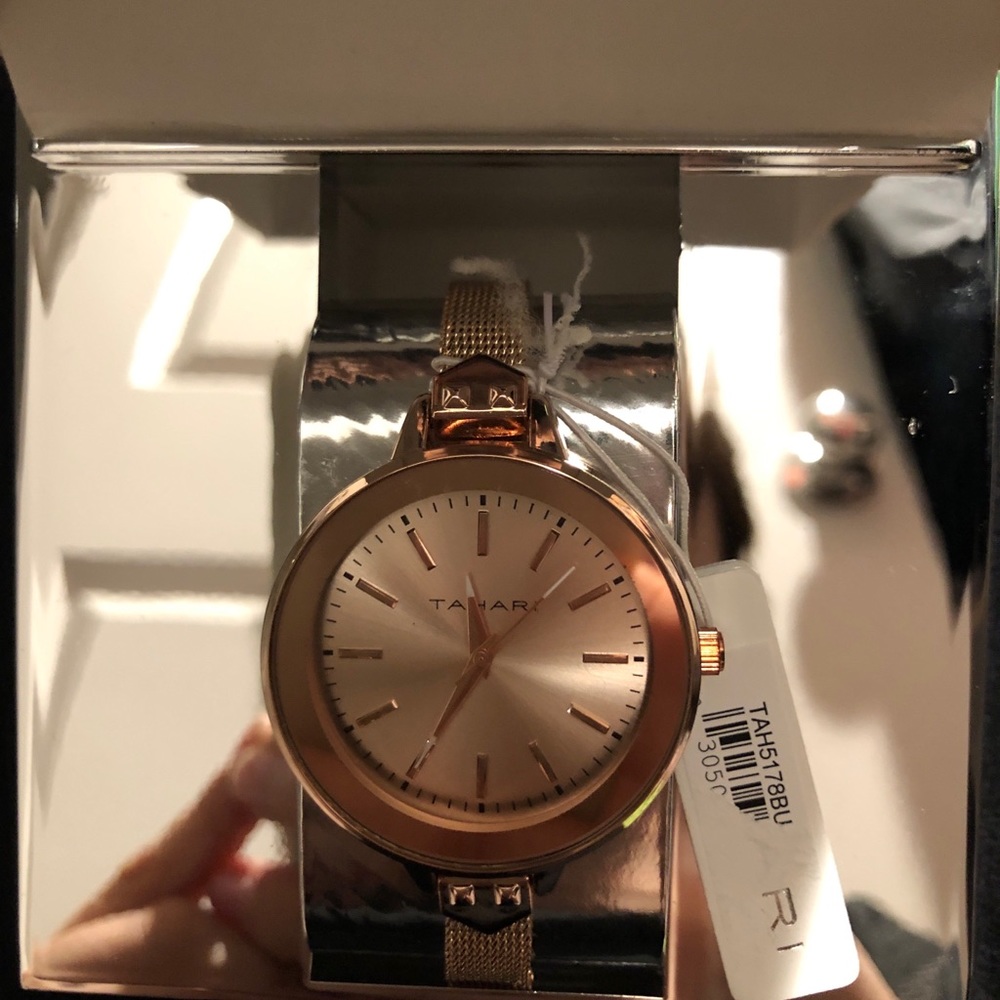 Tahari watch